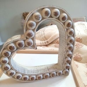Distressed Farmhouse Heart Wall or Shelf Decor * part of buy 3 get on free sale